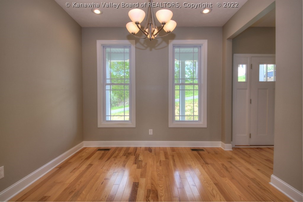 200 Hyde Park Road Winfield, WV 25213 - Photo 8 of 32 Gallery Image 8