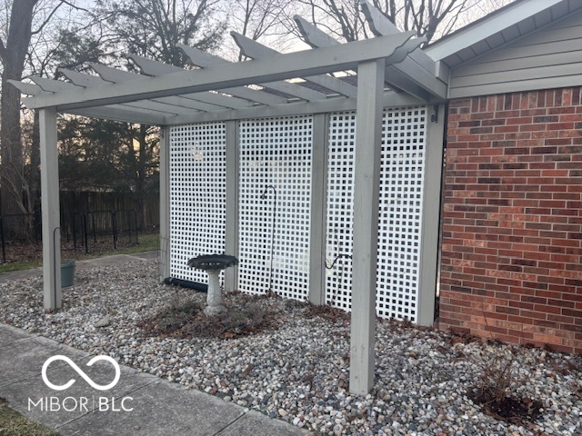 502 Winding Trail Greenwood, IN 46142 - Photo 3 of 32