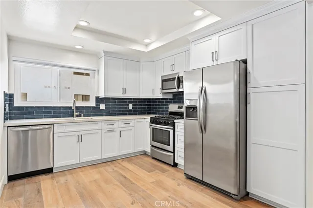 $664,999 | 21535 Erwin Street, Unit 131, Woodland Hills, CA 91367