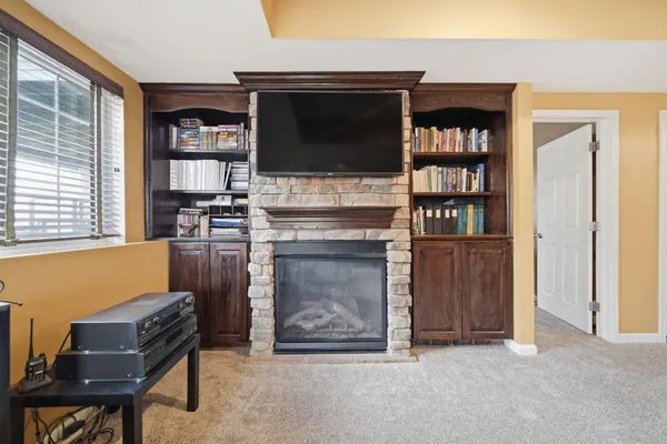 $470,000 | 603 Jefferson Lane, Milan, MI 48160