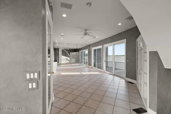 $475,000 | 21 Breakers Lane, Ridgeland, MS 39157