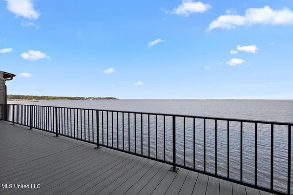 $475,000 | 21 Breakers Lane, Ridgeland, MS 39157