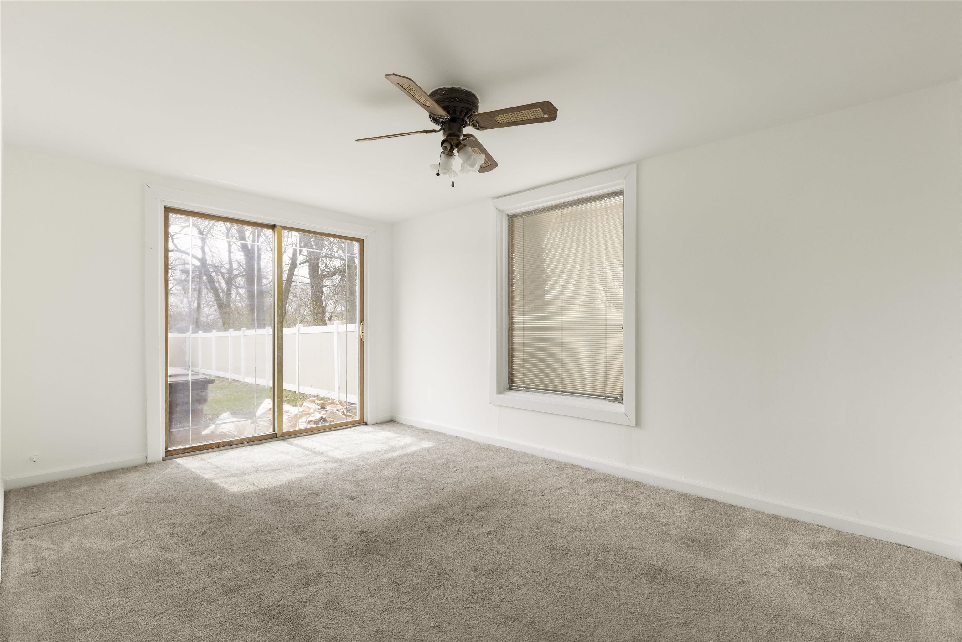 605 Barnum Road Rockford, IL 61109 - Photo 4 of 12 Gallery Image 4