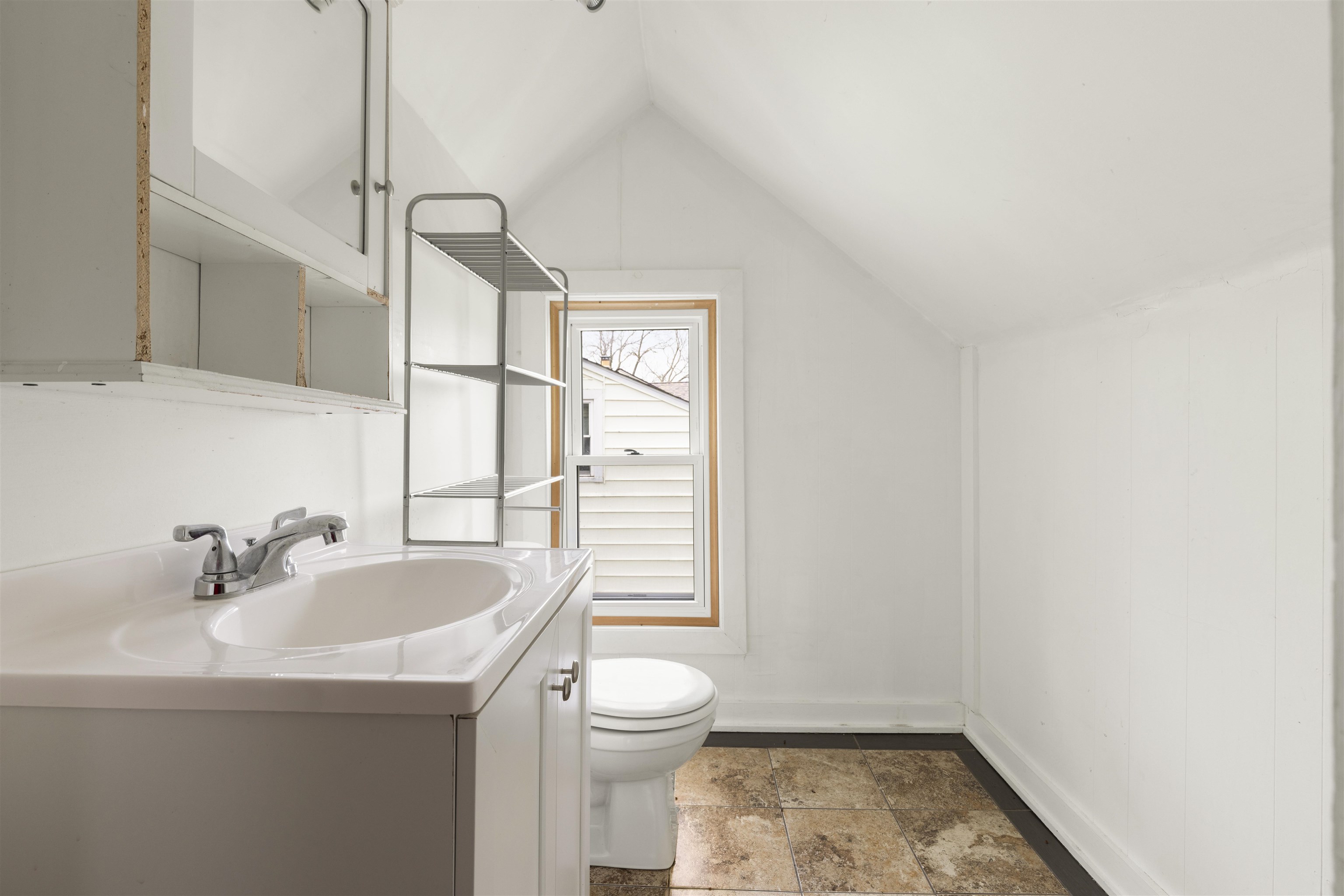 605 Barnum Road Rockford, IL 61109 - Photo 10 of 12 Gallery Image 10
