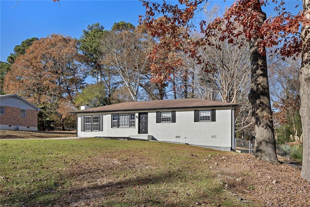 4385 Donegal Circle Lithia Springs, GA 30122 - Photo 5 of 32 front view of house with a yard