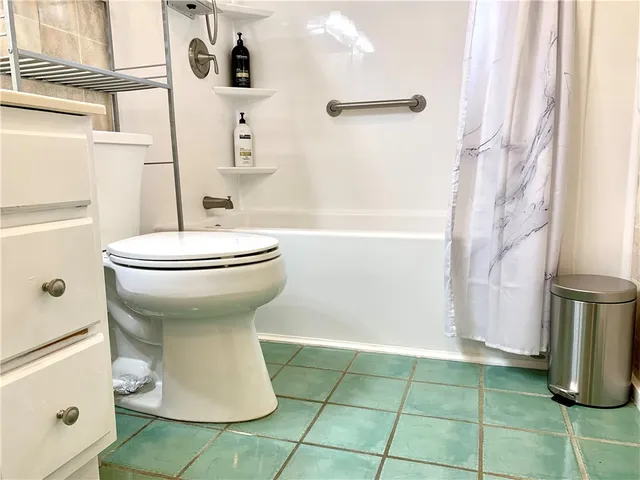 $2,500 | 35 Ashumet Road, Unit 6C, Mashpee, MA 02649