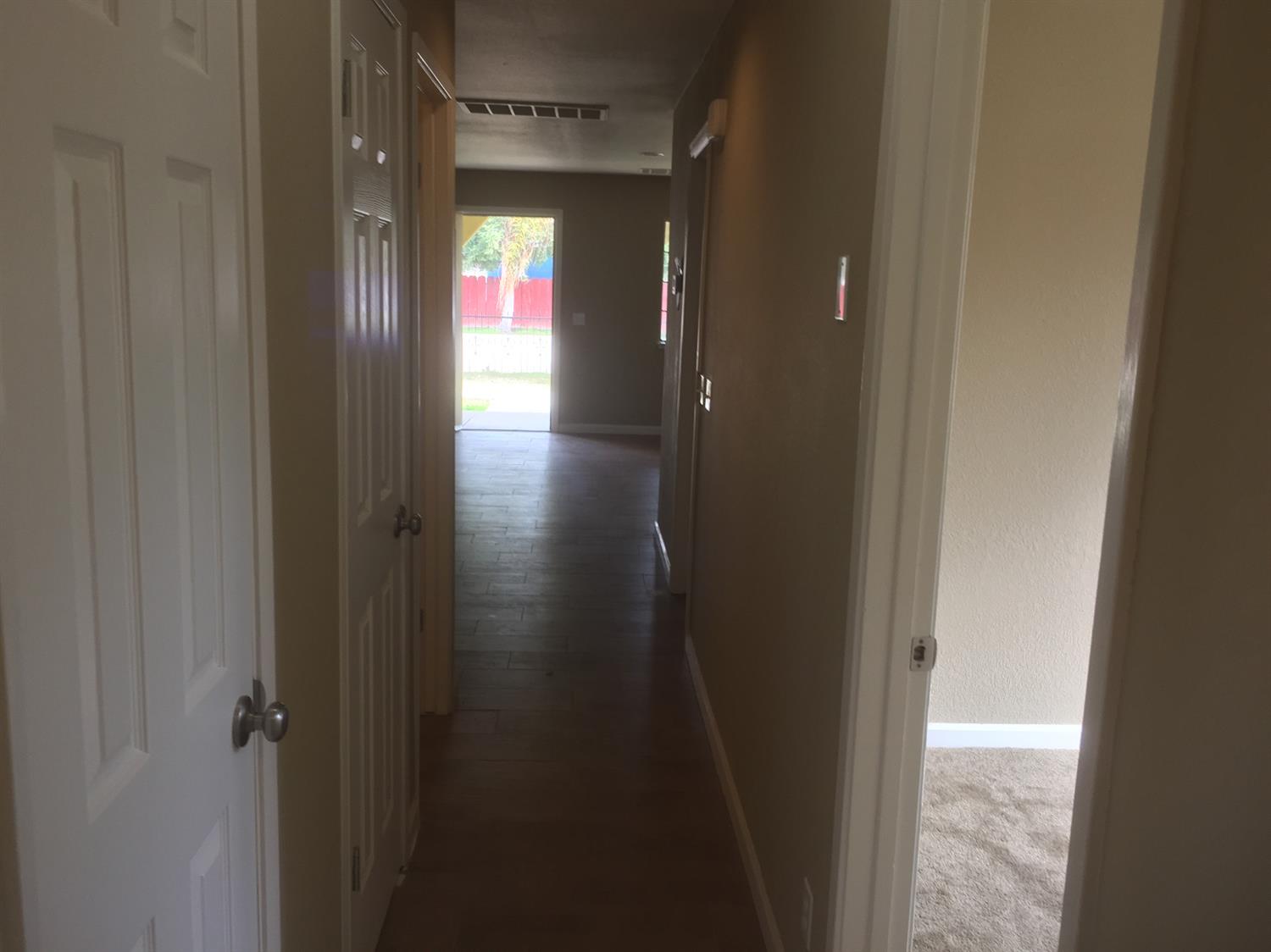 727 South Cedar Avenue Reedley, CA 93654 - Photo 4 of 14 Gallery Image 4