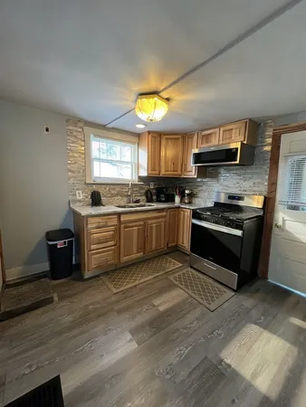 $2,000 | 300 North Madison Street, Woodstock, IL 60098