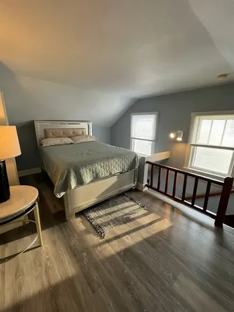 $2,000 | 300 North Madison Street, Woodstock, IL 60098