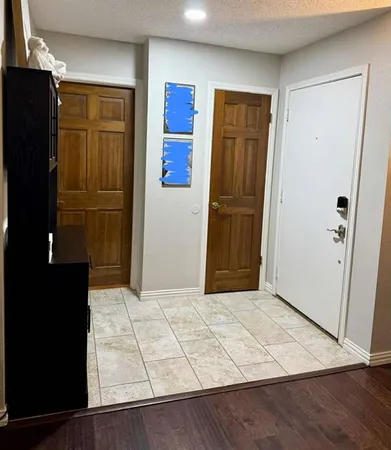 $279,950 | 832 Chateau Valee Circle, Bedford, TX 76022