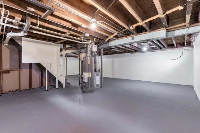 $215,000 | 2119 Hermon Avenue, Zion, IL 60099