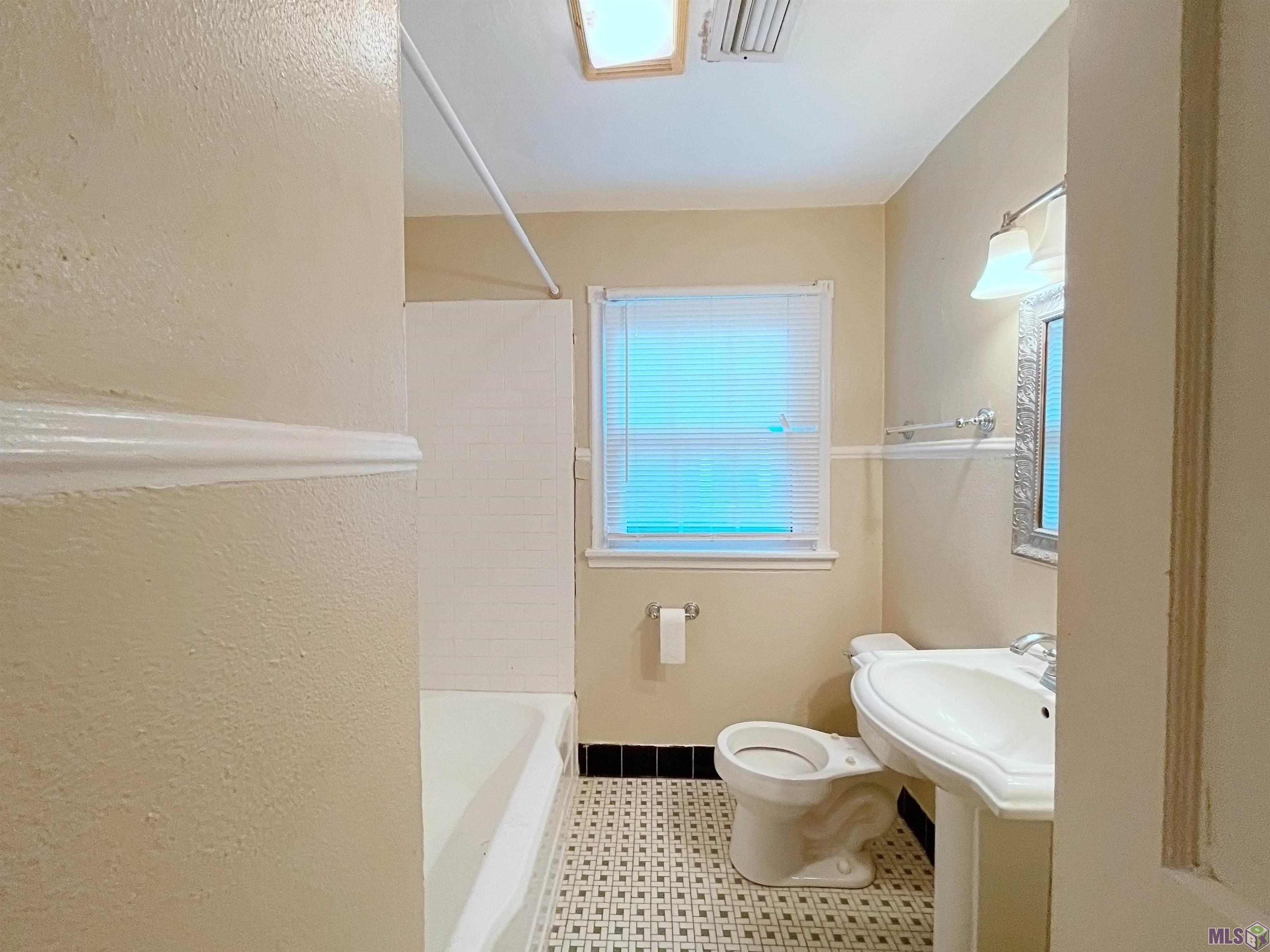 927 Rittiner Drive Baton Rouge, LA 70806 - Photo 10 of 16