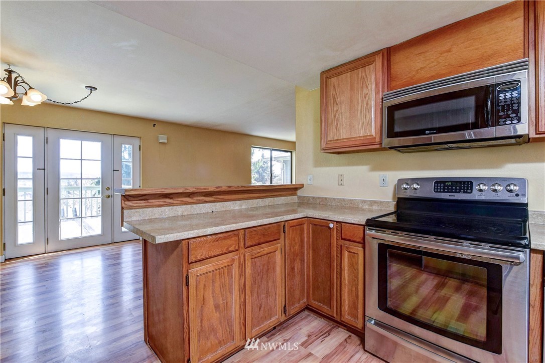 22309 4th Avenue Southeast Bothell, WA 98021 - Photo 11 of 32