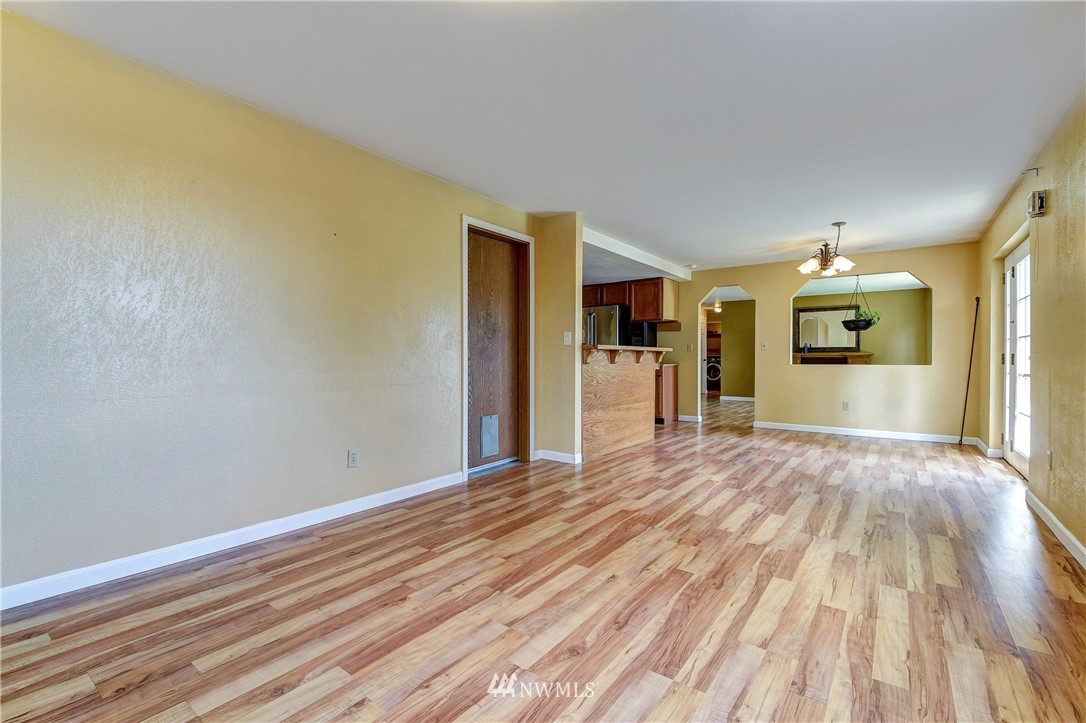 22309 4th Avenue Southeast Bothell, WA 98021 - Photo 13 of 32