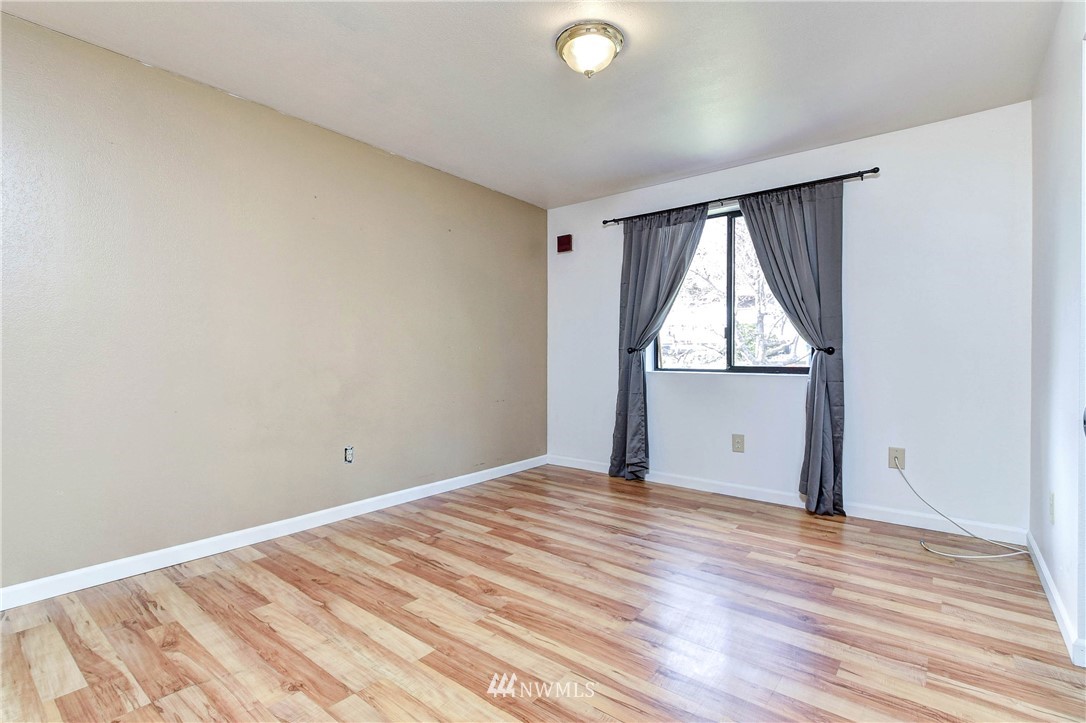 22309 4th Avenue Southeast Bothell, WA 98021 - Photo 17 of 32