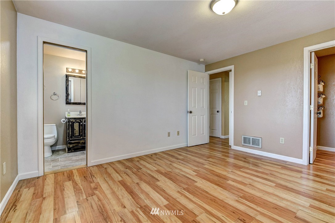 22309 4th Avenue Southeast Bothell, WA 98021 - Photo 21 of 32