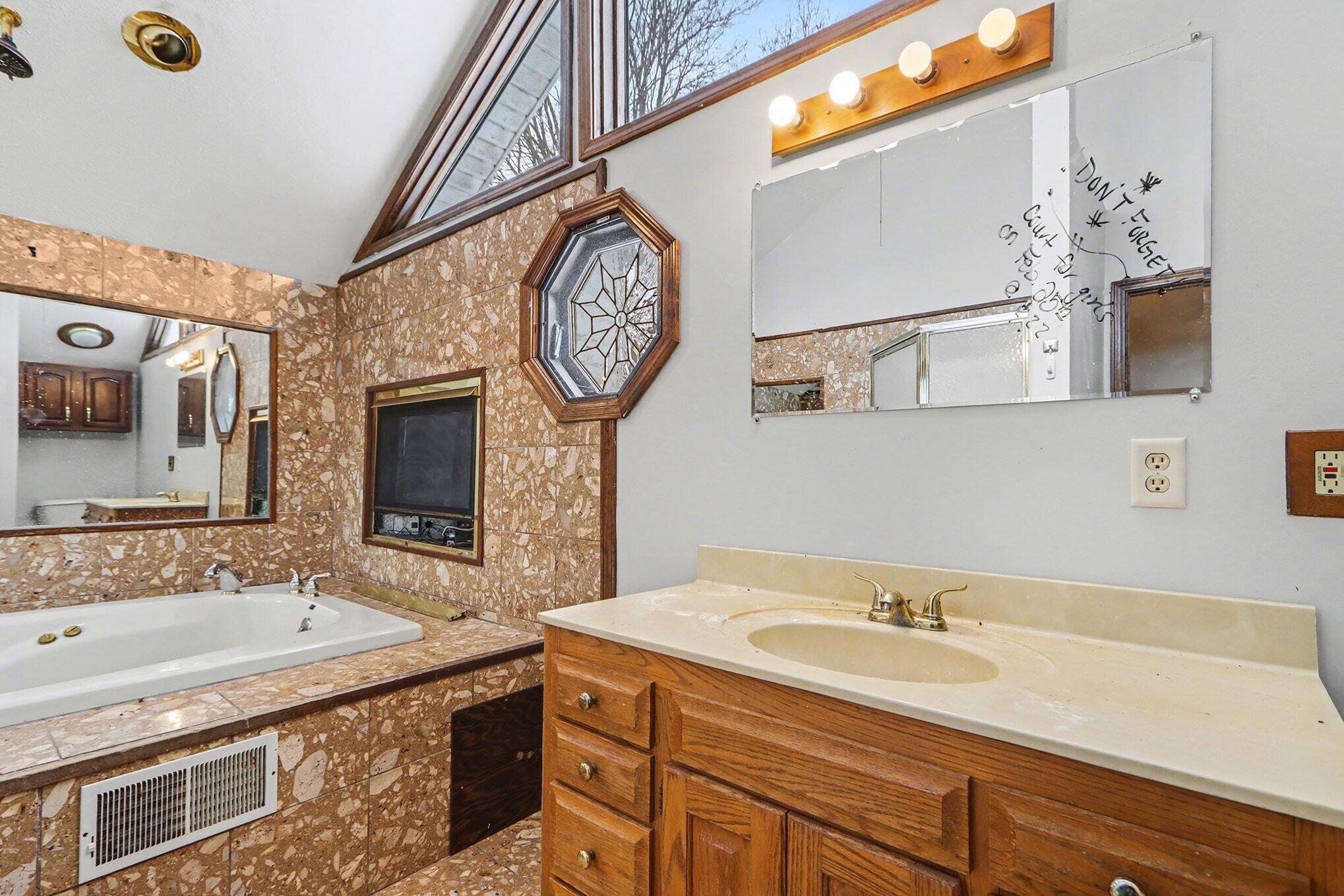 435 Prospect Street Constantine, MI 49042 - Photo 12 of 20 012_file_3780