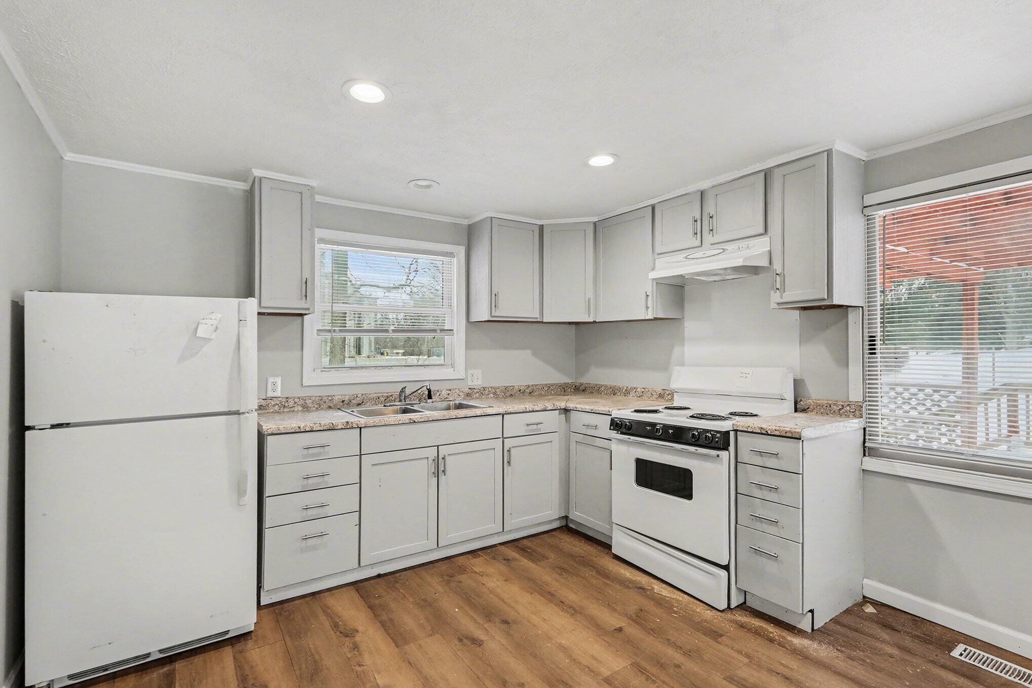 435 Prospect Street Constantine, MI 49042 - Photo 7 of 20 007_file_7290