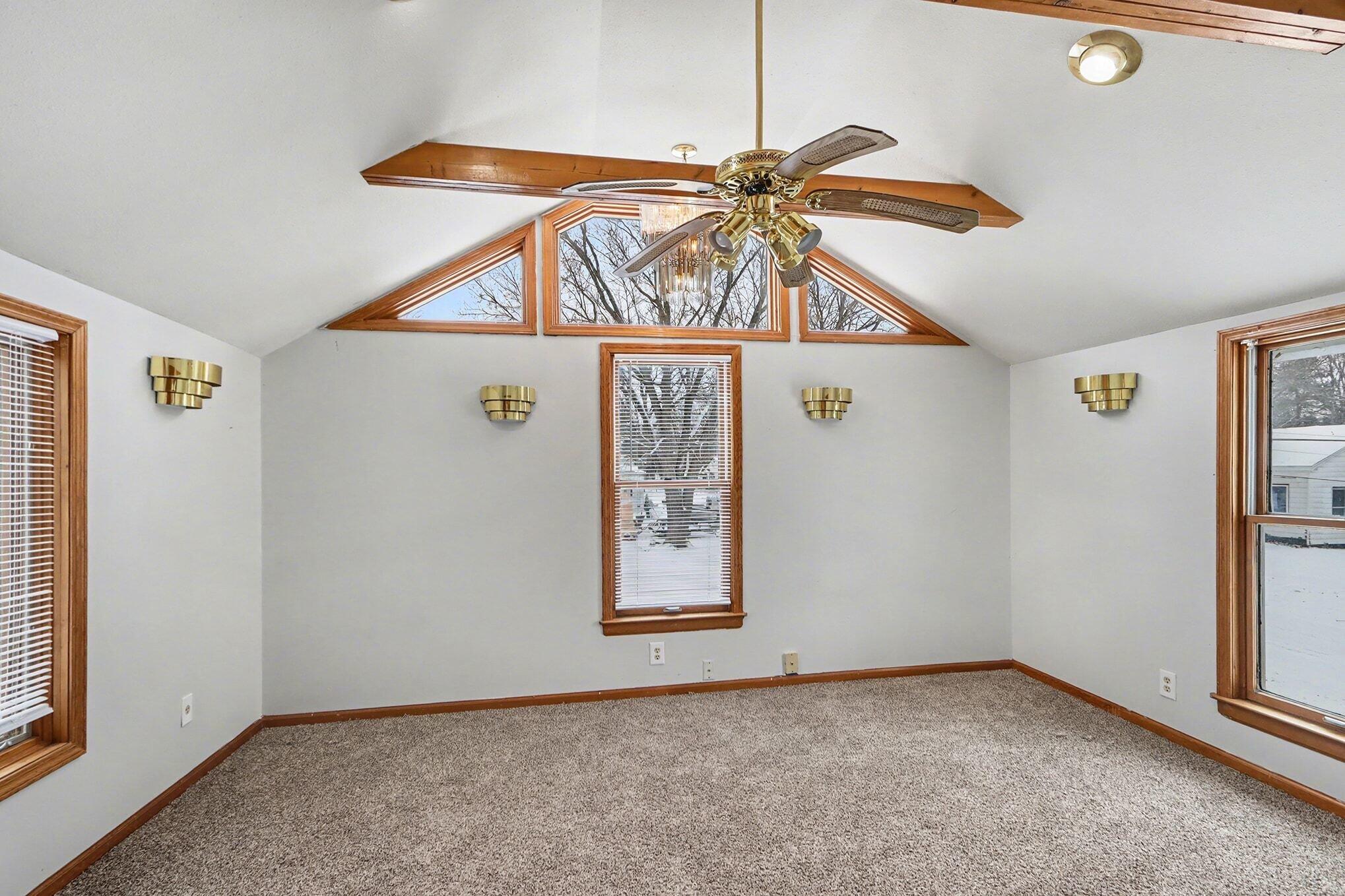 435 Prospect Street Constantine, MI 49042 - Photo 8 of 20 008_file_3262