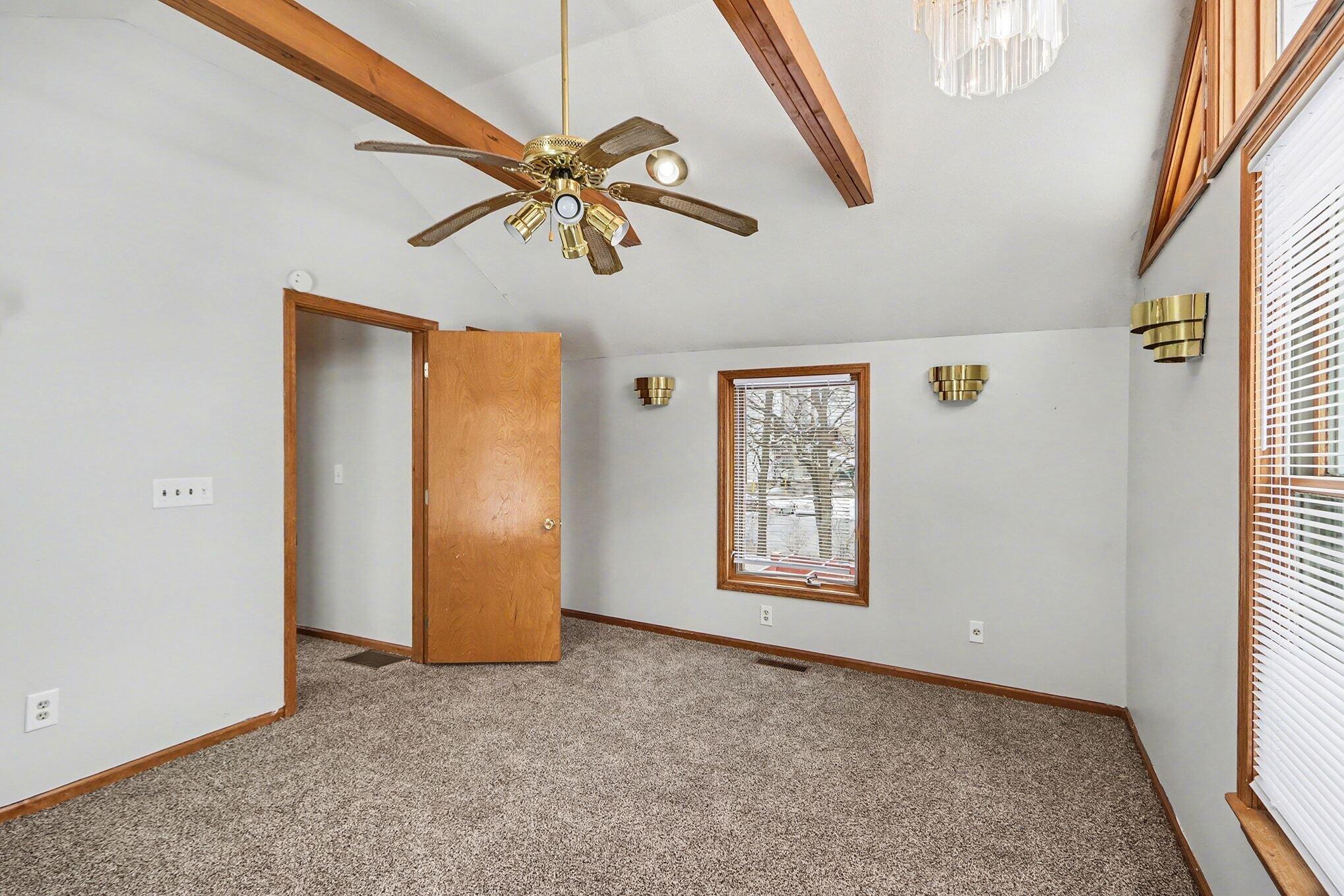 435 Prospect Street Constantine, MI 49042 - Photo 9 of 20 009_file_2461