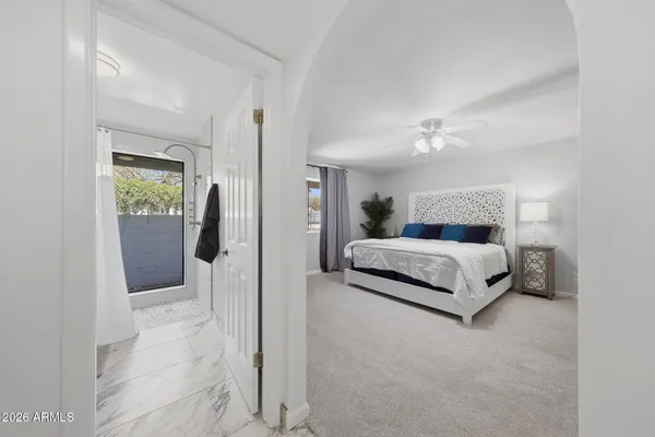 $725,000 | 4350 East Winchcomb Drive, Phoenix, AZ 85032