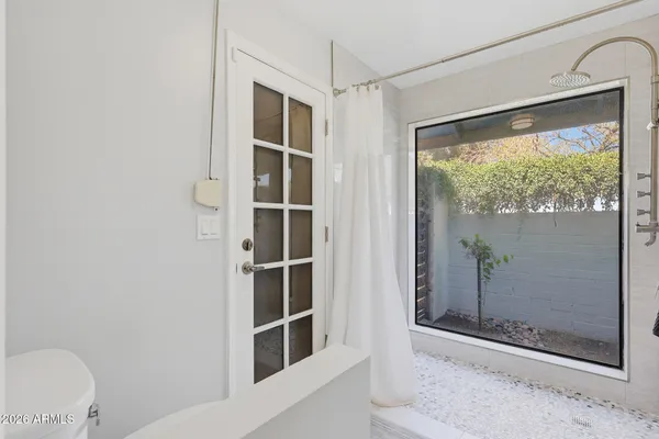 $725,000 | 4350 East Winchcomb Drive, Phoenix, AZ 85032