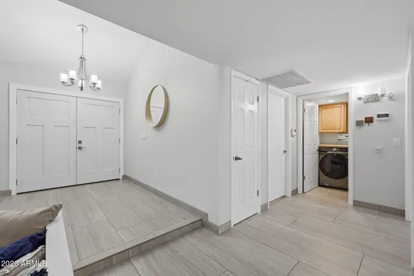 $725,000 | 4350 East Winchcomb Drive, Phoenix, AZ 85032