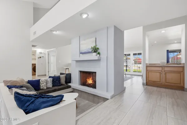 $725,000 | 4350 East Winchcomb Drive, Phoenix, AZ 85032