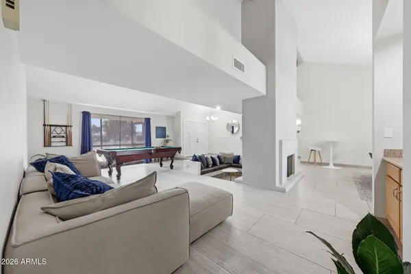 $725,000 | 4350 East Winchcomb Drive, Phoenix, AZ 85032