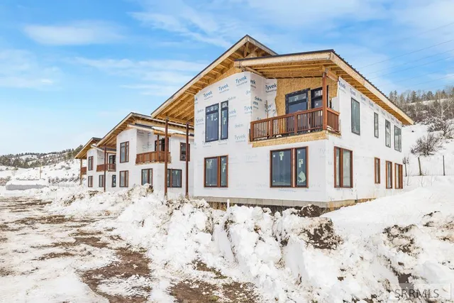 $2,500,000 | 115068 Highway 89, Alpine, WY 83128