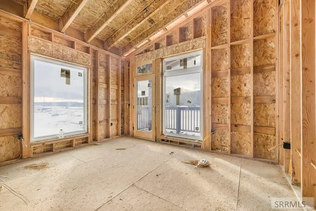 $2,500,000 | 115068 Highway 89, Alpine, WY 83128