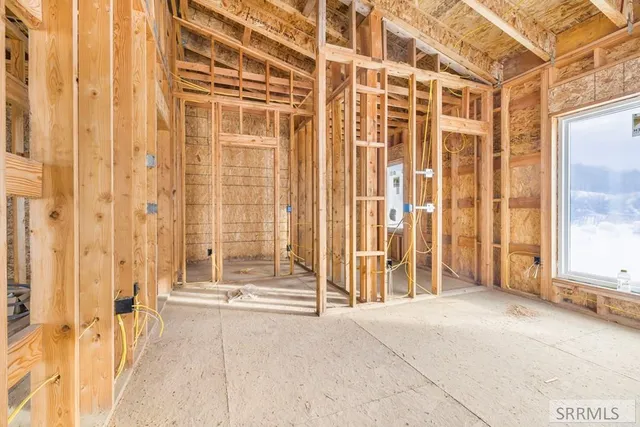 $2,500,000 | 115068 Highway 89, Alpine, WY 83128