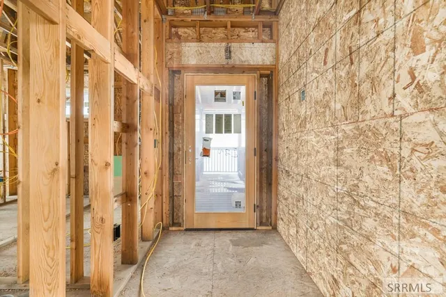 $2,500,000 | 115068 Highway 89, Alpine, WY 83128