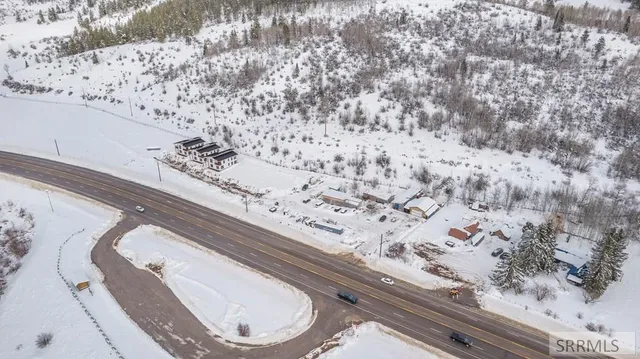 $2,500,000 | 115068 Highway 89, Alpine, WY 83128