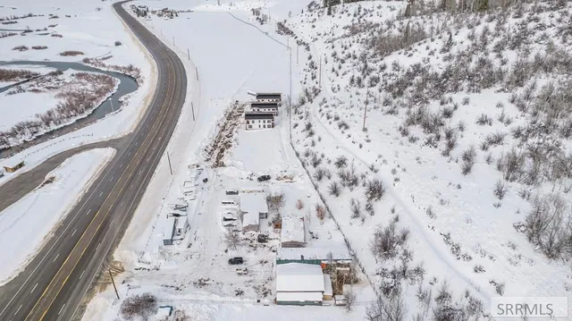 $2,500,000 | 115068 Highway 89, Alpine, WY 83128