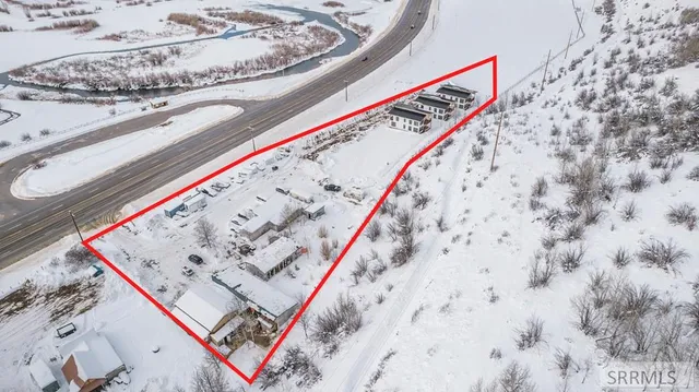 $2,500,000 | 115068 Highway 89, Alpine, WY 83128