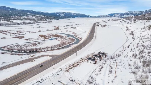 $2,500,000 | 115068 Highway 89, Alpine, WY 83128