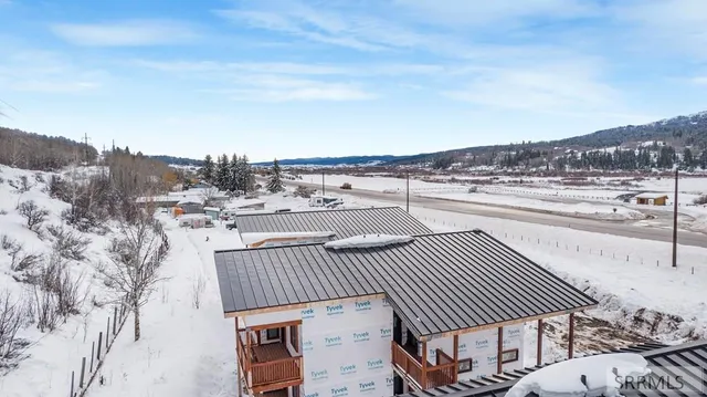 $2,500,000 | 115068 Highway 89, Alpine, WY 83128