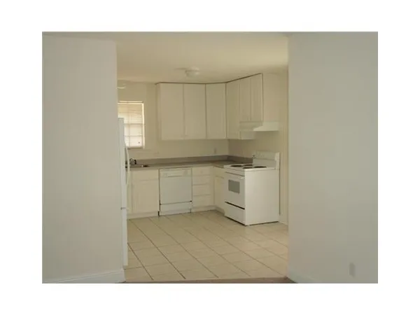 $1,250 | 331 Tudor Avenue, Unit 8, River Ridge, LA 70123