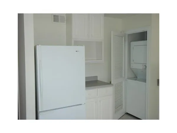 $1,250 | 331 Tudor Avenue, Unit 8, River Ridge, LA 70123