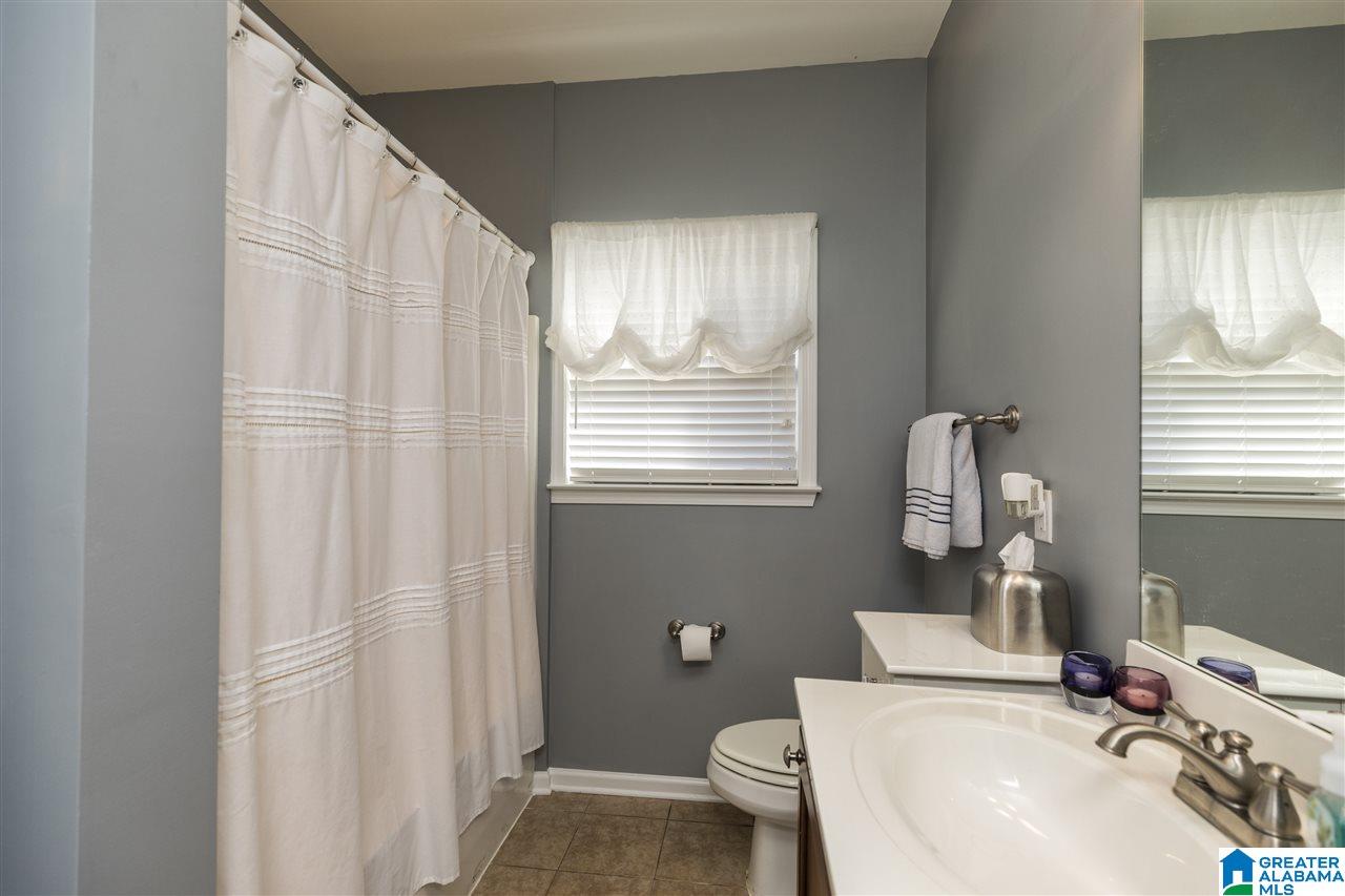 991 Valley Circle Leeds, AL 35094 - Photo 24 of 29