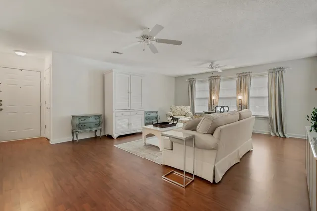 $189,900 | 4323 Lotus Court, Unit A, Murrells Inlet, SC 29576