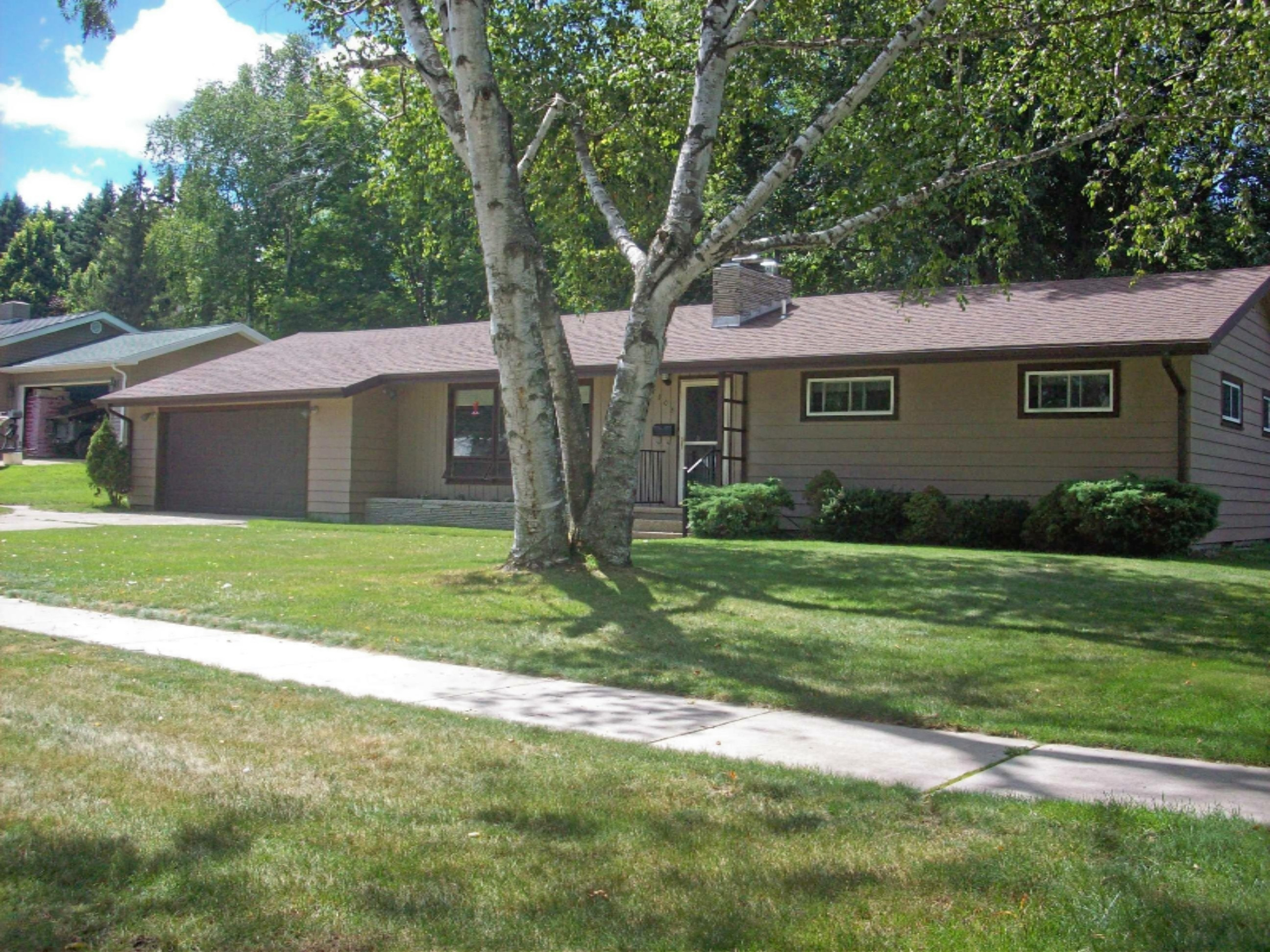 305 Tomahawk Lane Reed City, MI 49677 - Photo 1 of 22 100_3288