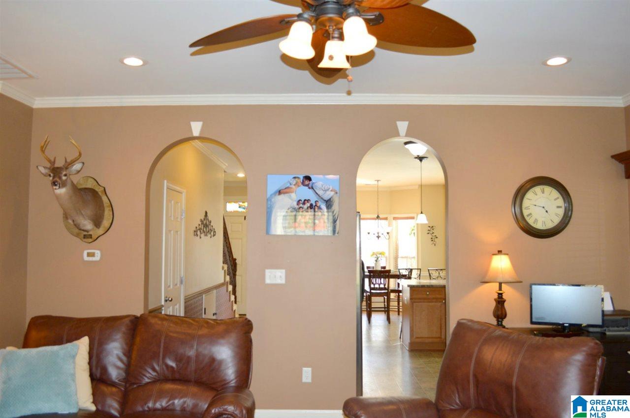 211 Calloway Lane Pelham, AL 35124 - Photo 10 of 35