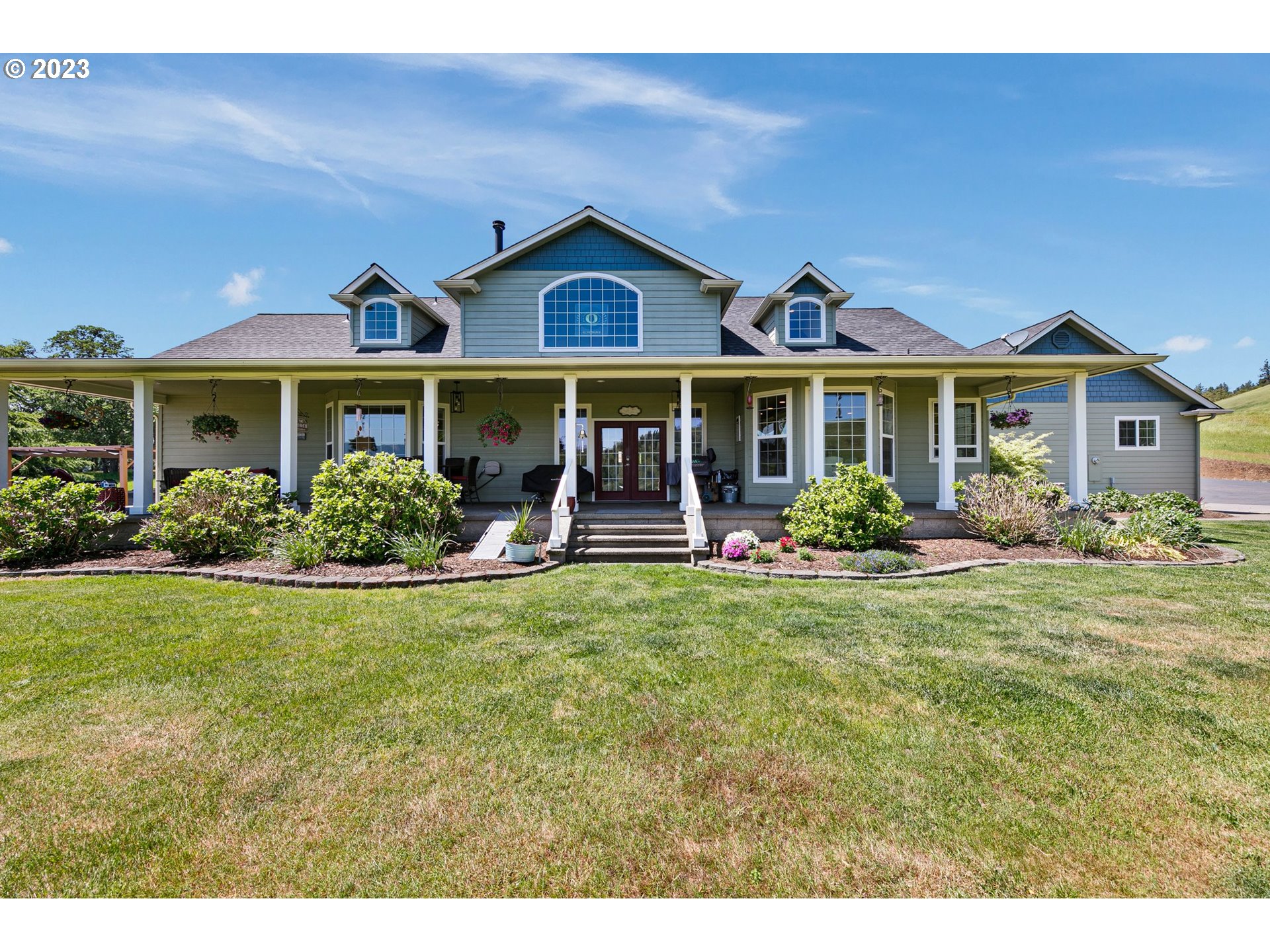 350 Temple Brown Road Roseburg, OR 97470 - Photo 1 of 48 Gallery Image 1