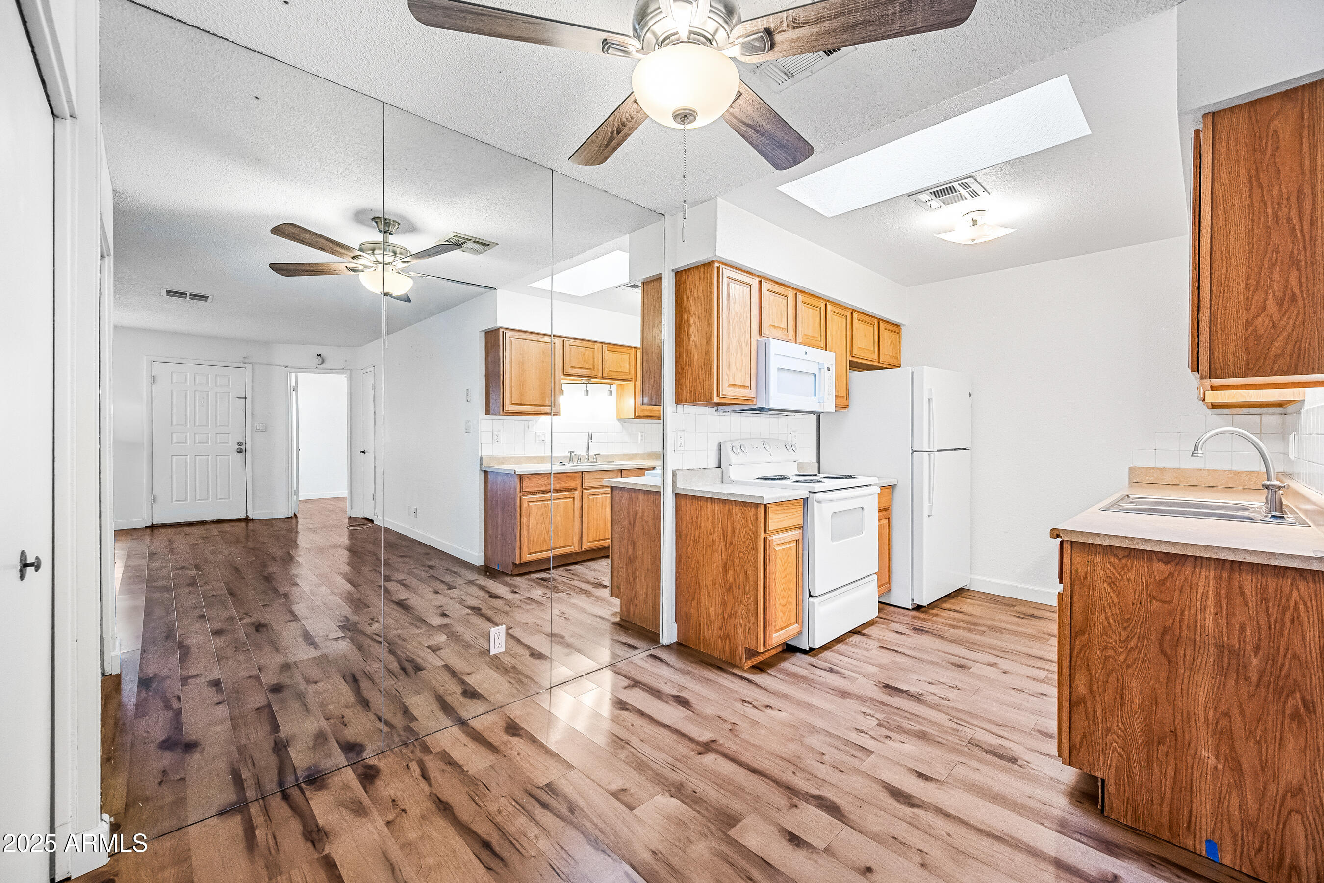 93 North Cooper Road, Unit 6 Chandler, AZ 85225 - Photo 7 of 20 7-92NCR6-ocupix-