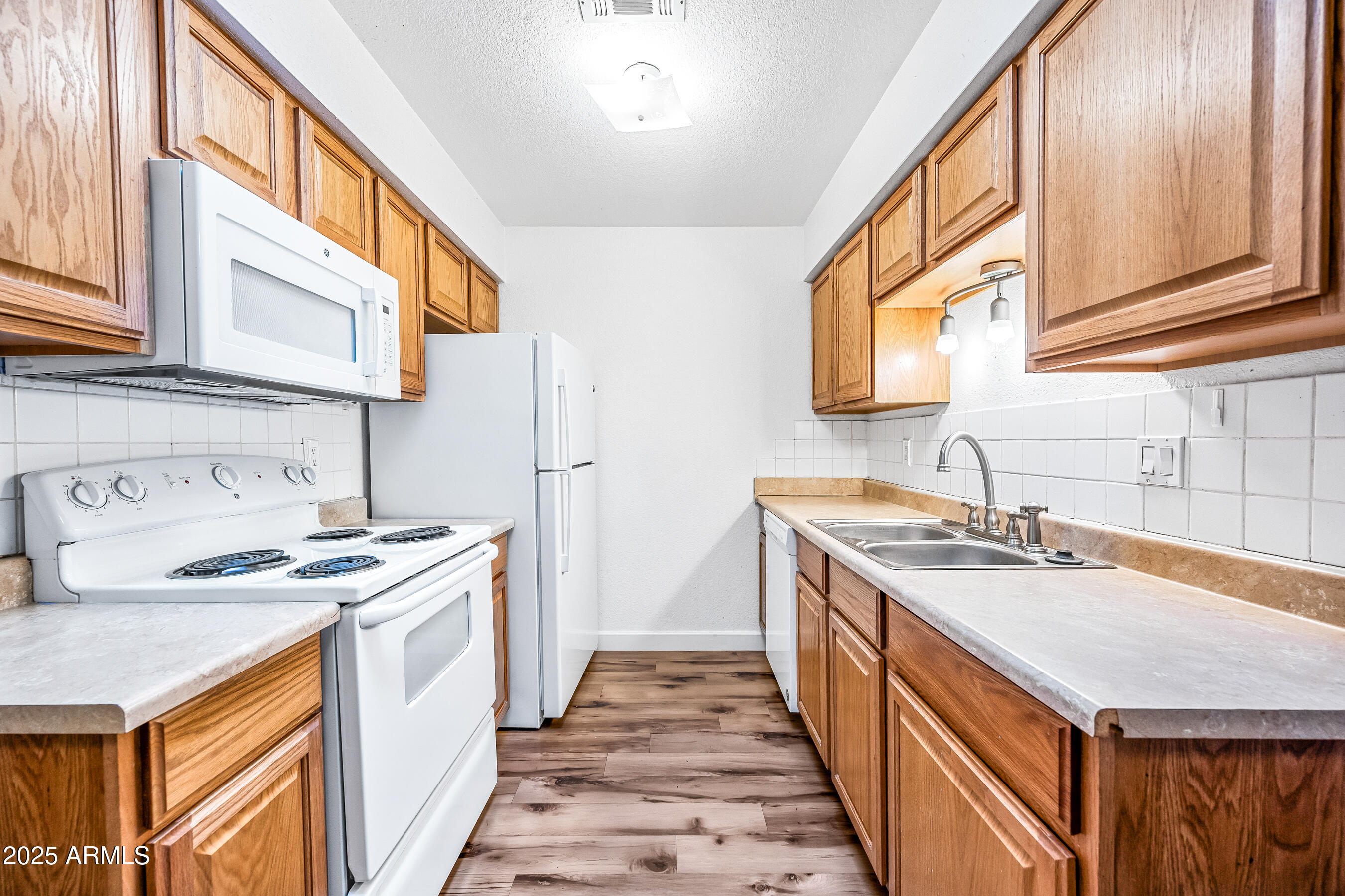 93 North Cooper Road, Unit 6 Chandler, AZ 85225 - Photo 8 of 20 8-92NCR6-ocupix-