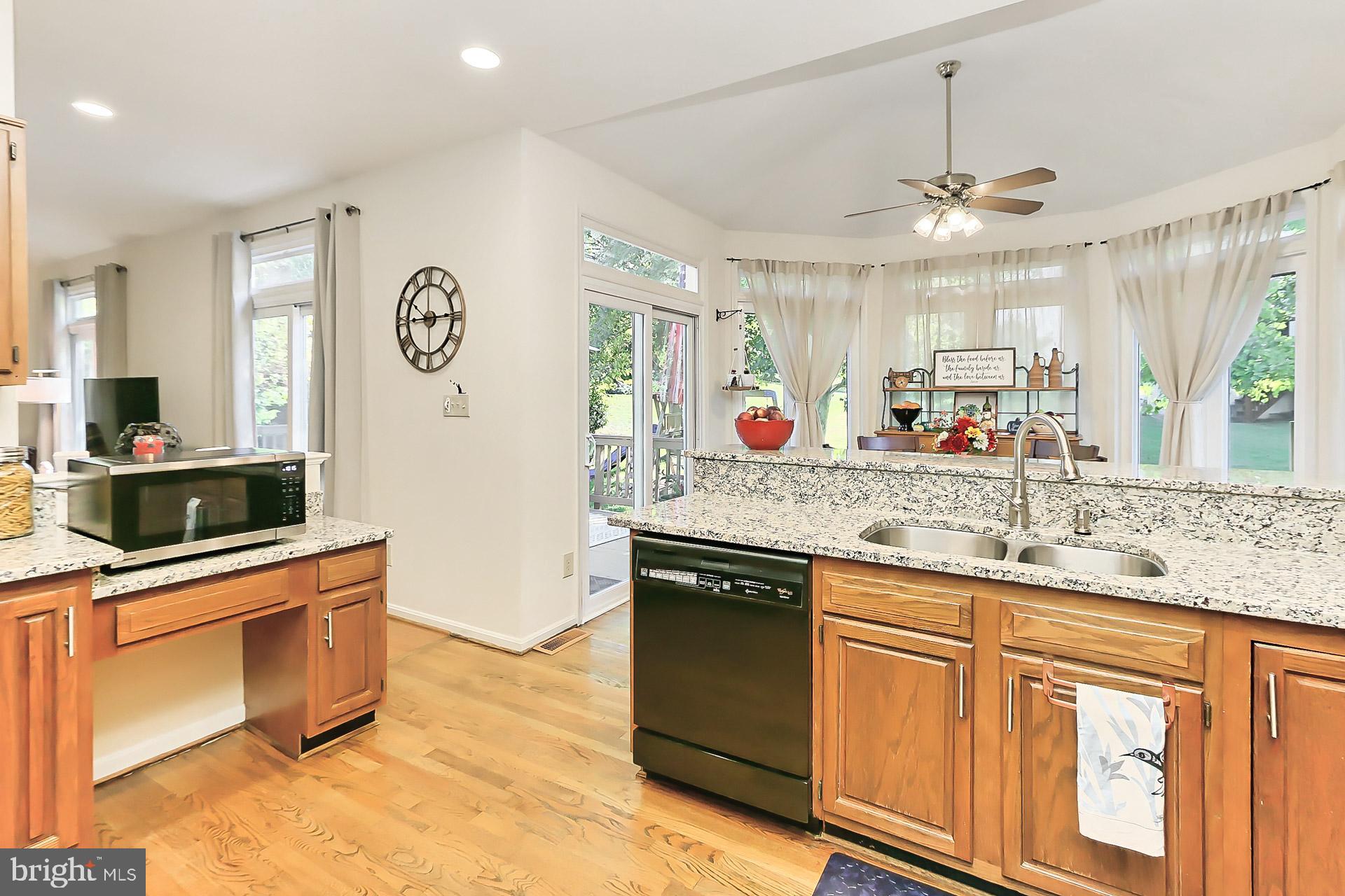 6202 Sandstone Way Clifton, VA 20124 - Photo 22 of 54