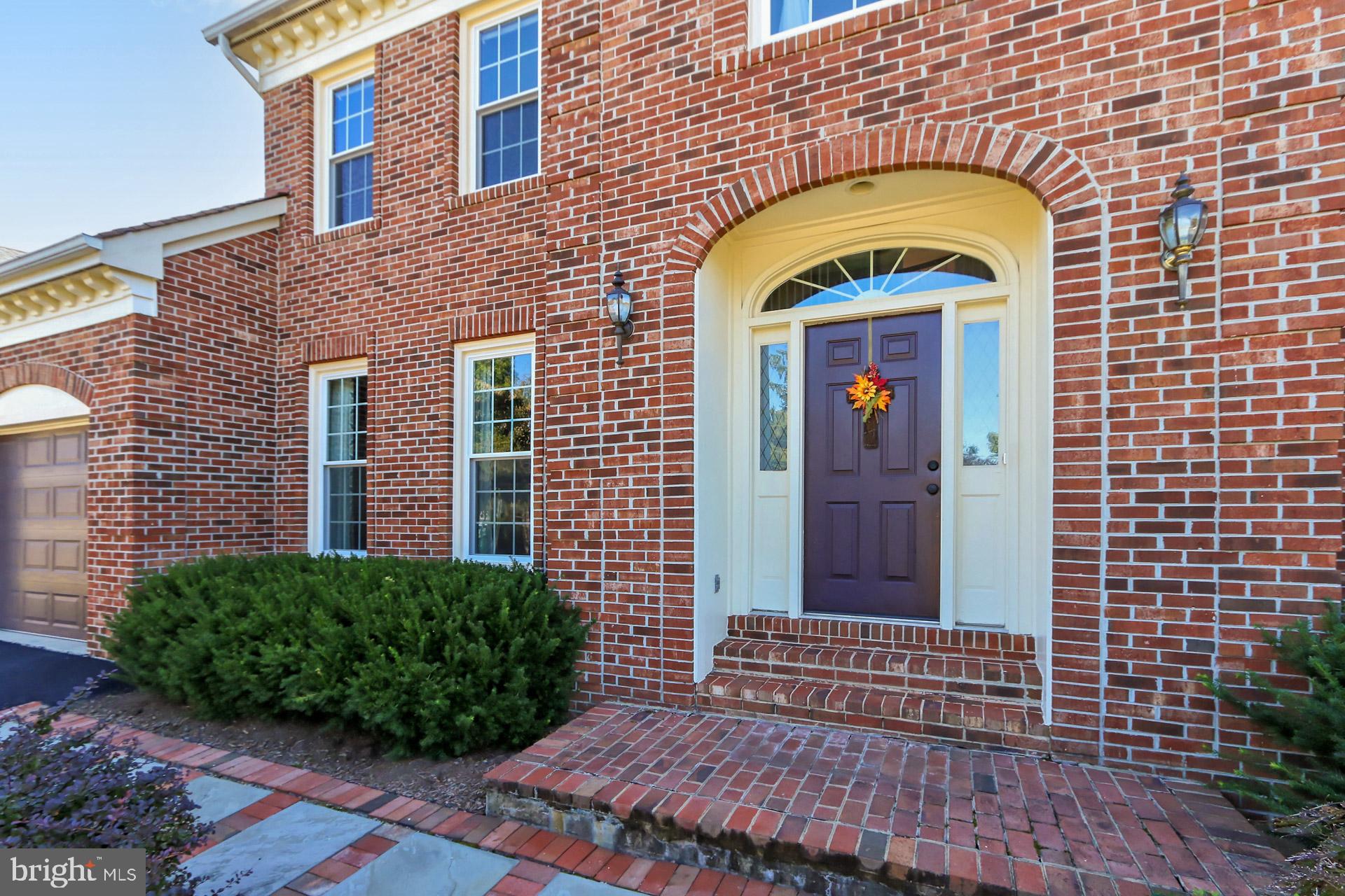 6202 Sandstone Way Clifton, VA 20124 - Photo 3 of 54