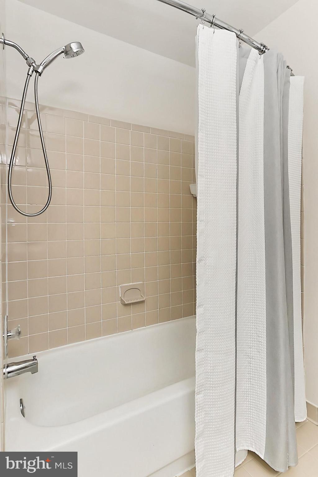 6202 Sandstone Way Clifton, VA 20124 - Photo 39 of 54
